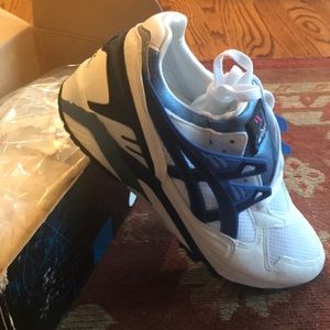 ASICS Gel-Kayano version #1 - men’s 8.5